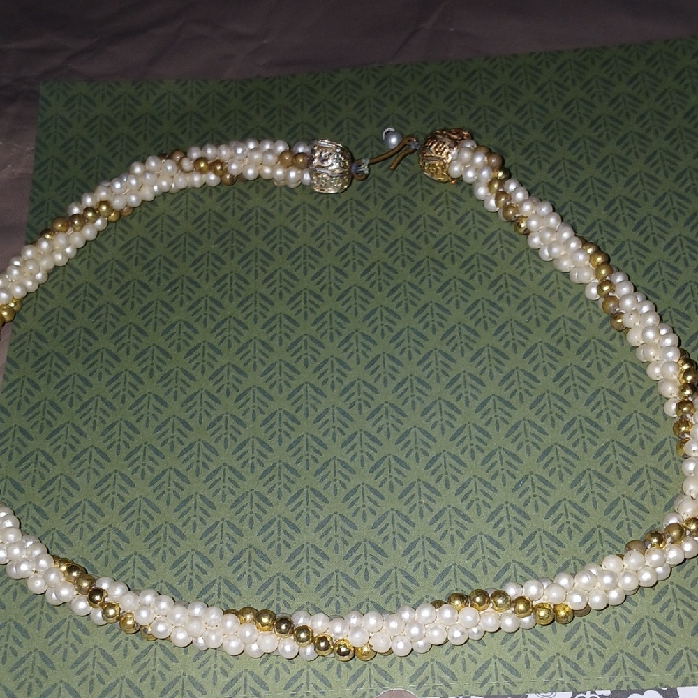 Vintage Choker Style . Gold and Cream Beaded Necklace